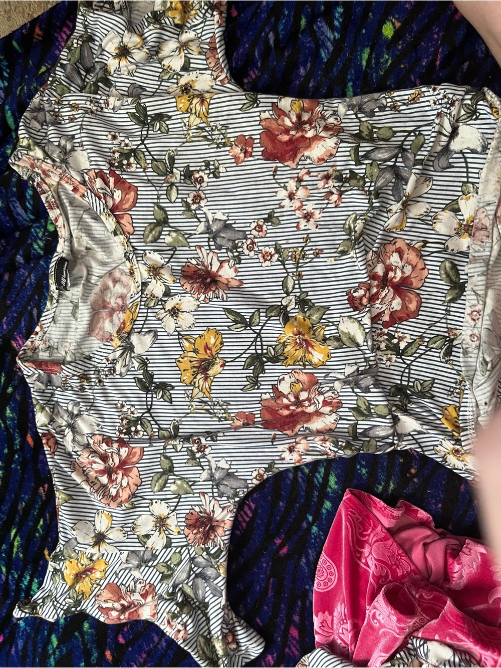 Floral Stripe Short Sleeve Top - White with Yellow & Rust Flowers